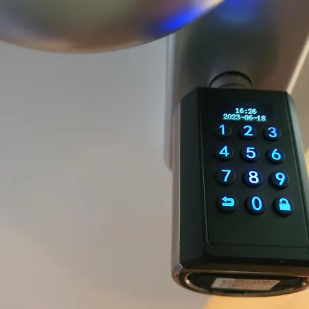 Happy - Inclusive Pool & Sauna